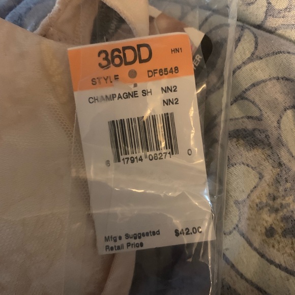 36DD Bali Bra! New in packaging with tags! - Picture 2 of 3